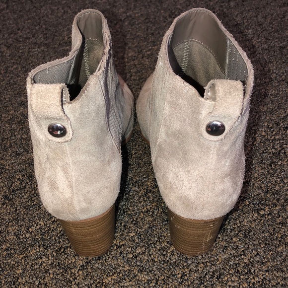 Heeled booties - Picture 2 of 2